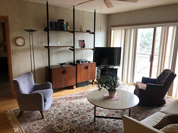 2nd image of 1 N Beacon Pl APT 201