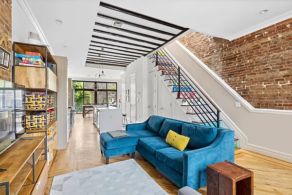 Sold by Douglas Elliman | media 4