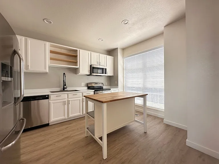 973 E Senior Band Rd — Photo 10