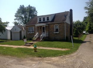 495 Ballard Ave, Newark, OH 43055