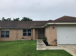 170 Highview Ln, Seguin, TX 78155