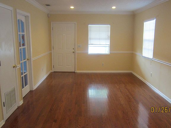 2nd image of 3711 N Darwin Ave