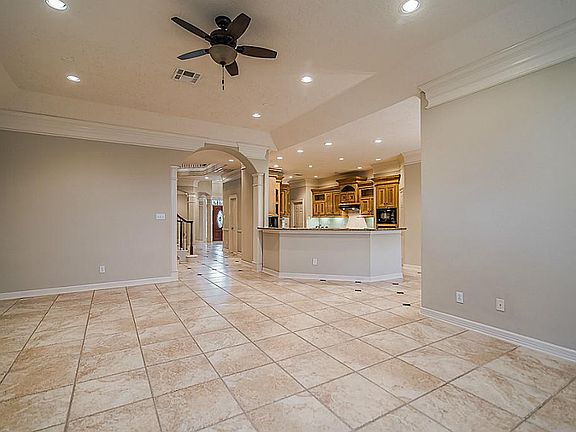 5th image of 3907 Forbesbury Dr