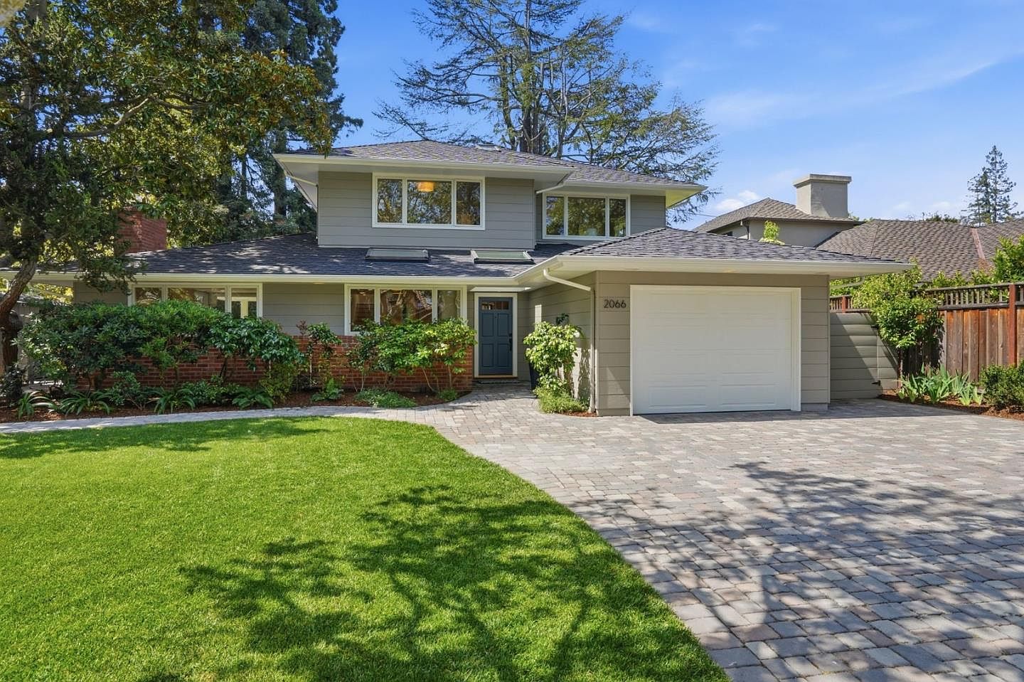 2066 Byron St, Palo Alto, CA 94301 | Zillow