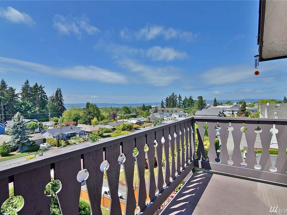 1st image of 900 5th Ave S Unit 300