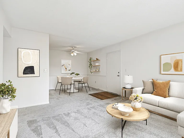 Eastchester Ridge Apartments — Photo 17