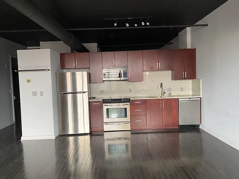 139 E Main St #305 — Photo 6