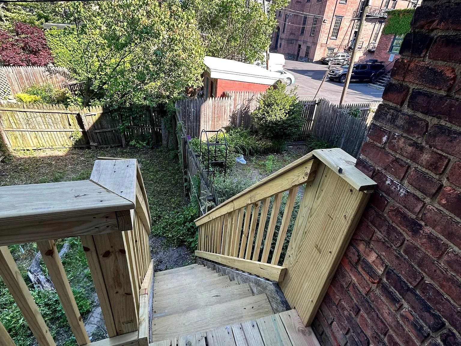 294 Lark St — Photo 2
