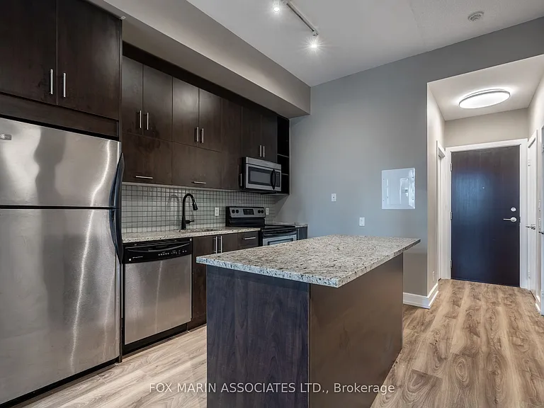 112 George St S #S403 — Photo 4