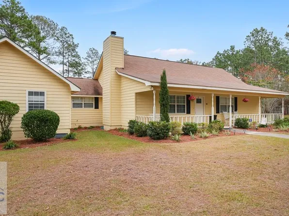 17 Jekyll Island Rd, Jesup, GA 31545