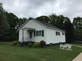 4 Maplewood, GAASTRA, MI 49927