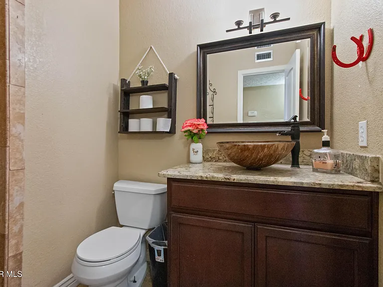 8614 Holmsley Trl — Photo 9