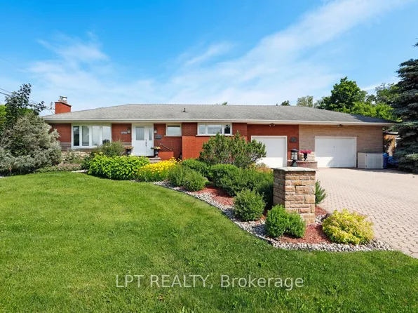 1773 Saint Barbara St, Ottawa, ON K1T 1M3