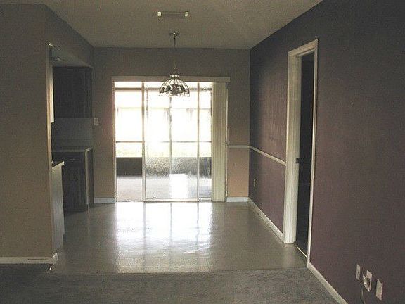 3rd image of 13 Blue Heron Ln