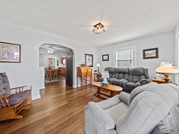 5th image of 2204 Harrod St