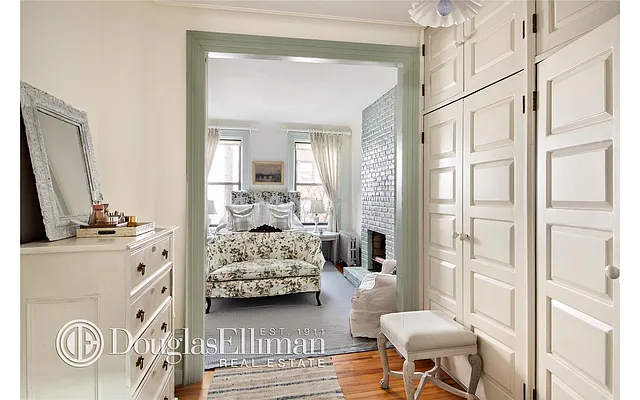 Sold by Douglas Elliman | media 10