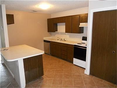 4th image of 5728 Macneill Dr