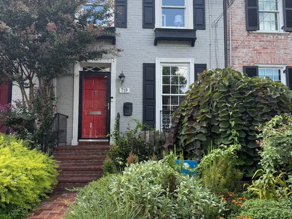 719 S Royal St, Alexandria, VA 22314