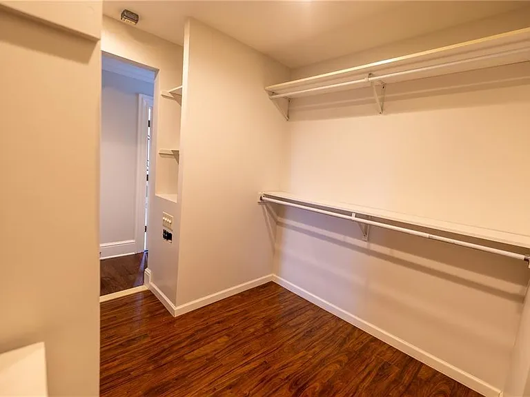 945 Westminster St #2 — Photo 28