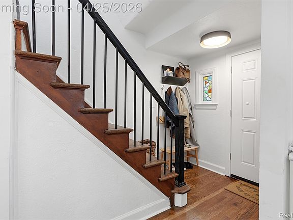 4th image of 4612 Balfour Rd