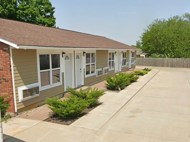 2204 Alpha Dr #C — Photo 1
