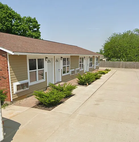 2204 Alpha Dr #C Photo 1