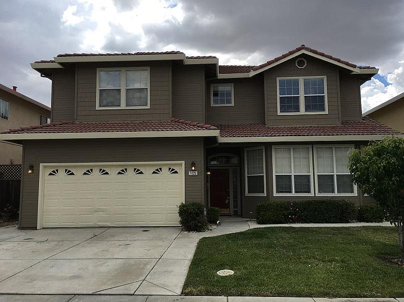 1st image of 1225 Palomar Dr