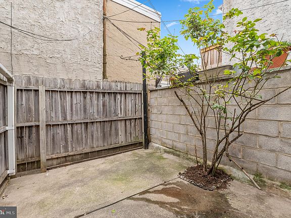 5th image of 2417 E Norris St