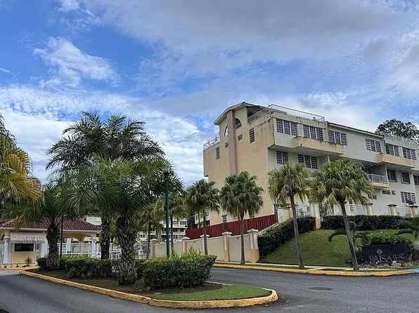 140 Boulevard Media Uns #M31, Carolina, PR 00987