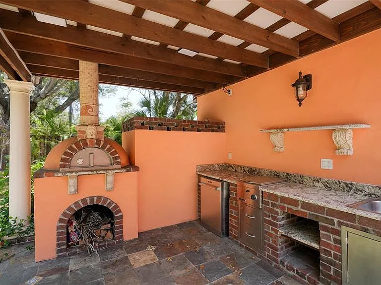 2520 Tami Sola St — Photo 44