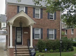 230-18 64th Ave #1, Oakland Gardens, NY 11364