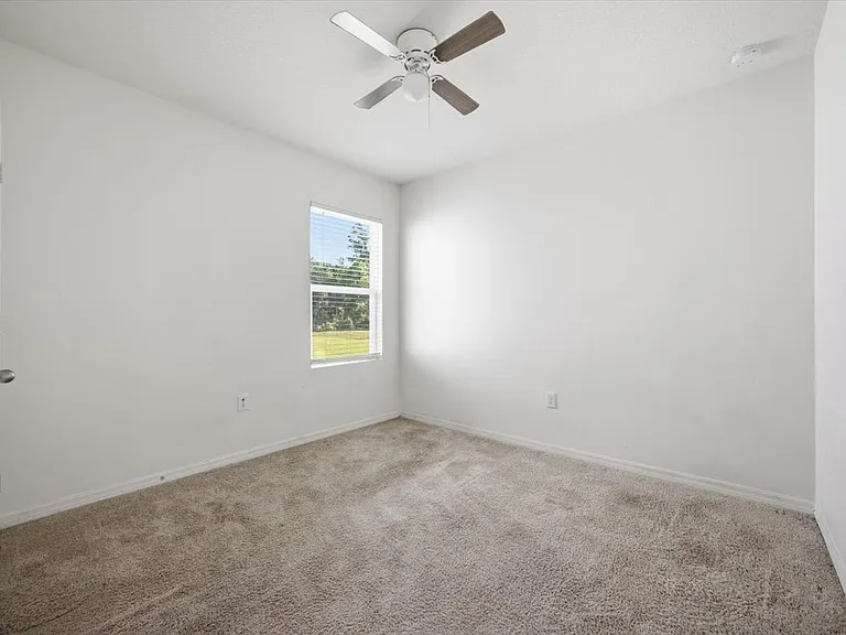 289 Gina Ln — Photo 15