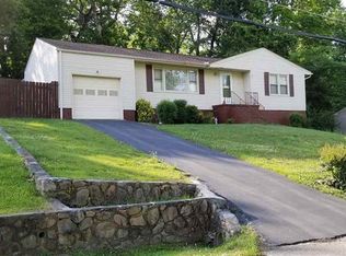 3713 Morton Dr, Chattanooga, TN 37415