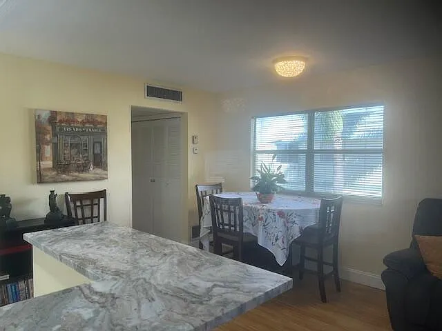 711 Monaco Pl #O — Photo 3