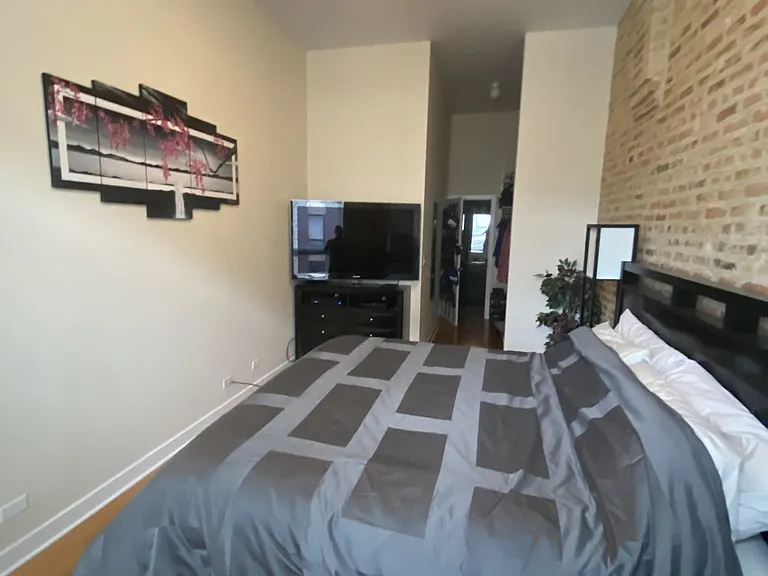 683 N Milwaukee Ave #305 — Photo 16