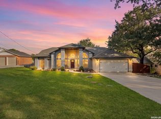 1122 Midnight Drive, San Antonio, TX 78260