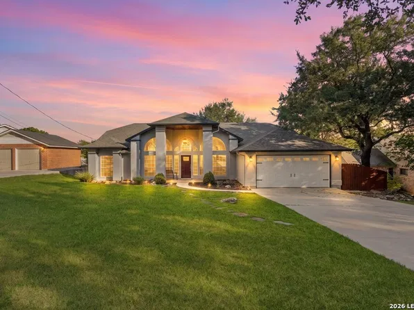 1122 Midnight Drive, San Antonio, TX 78260