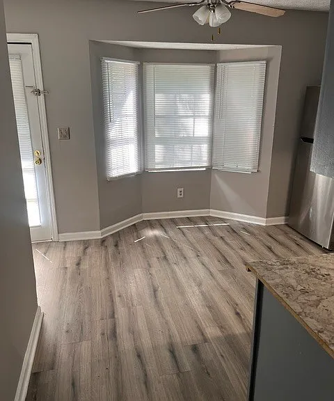 140 Hunters Ln #C — Photo 28