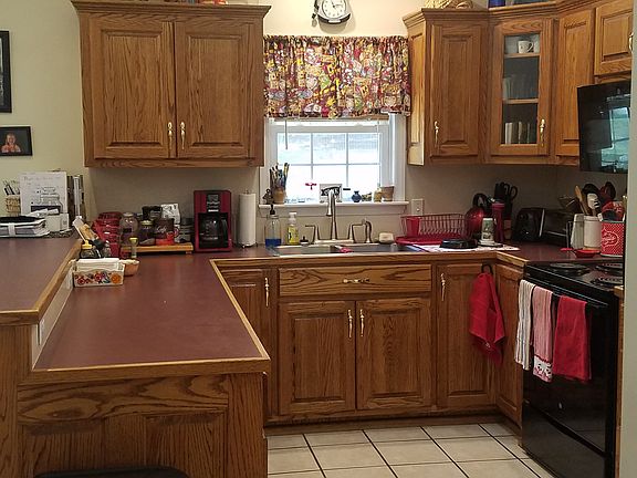 5th image of 219 Autumn Place Ln