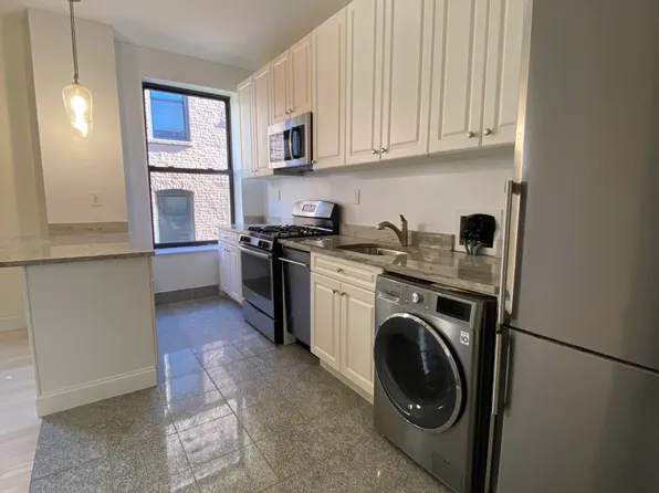 838 Riverside Drive image 1 of 12