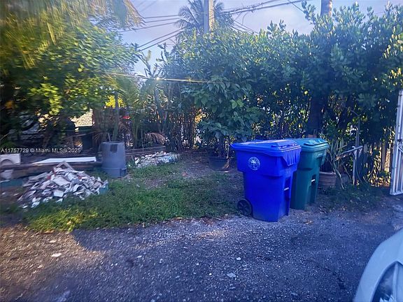 3rd image of 1251 NW 29th Ter