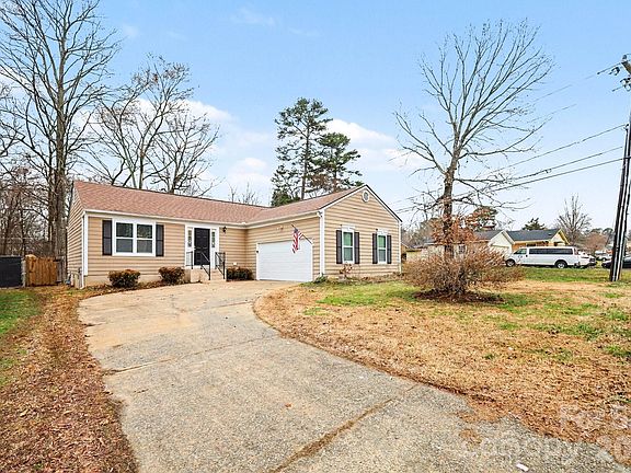 2nd image of 6027 Running Deer Rd