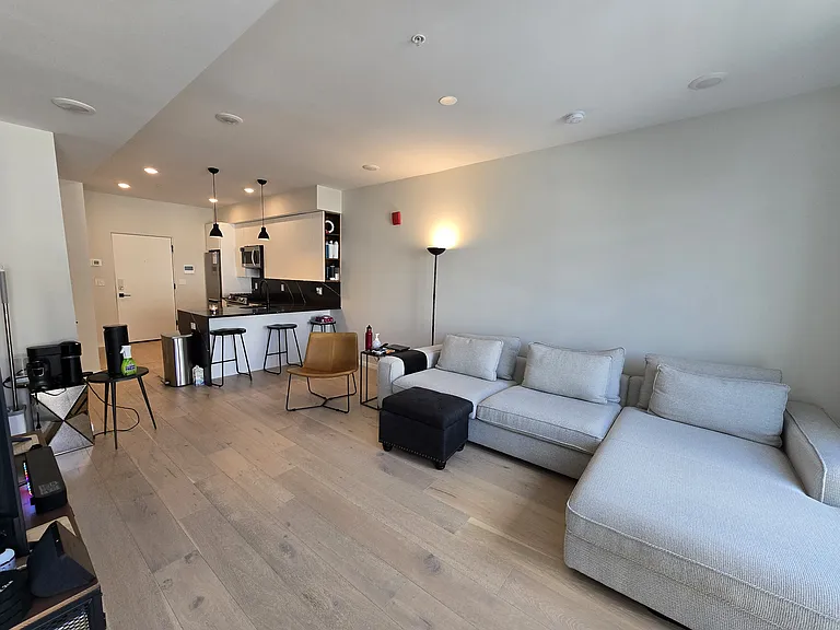 73 Irving St #101 — Photo 4