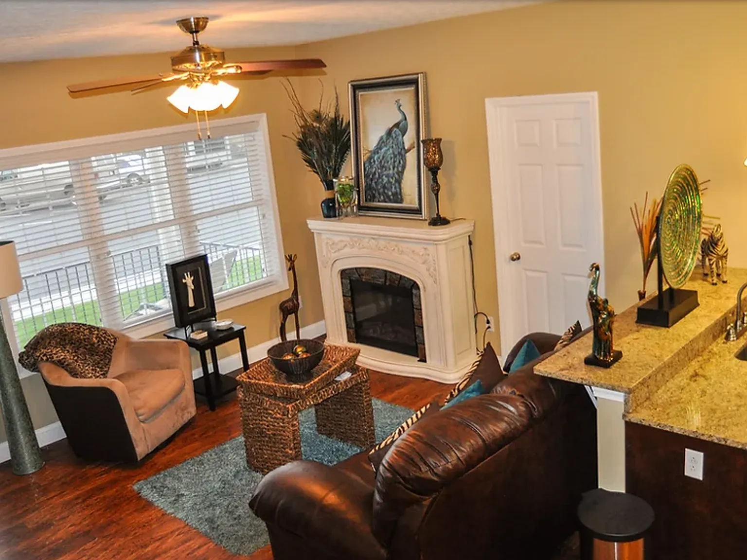 Sterling Ridge Apartments — Photo 2