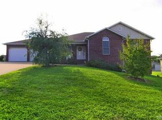1421 Holly Dr, Cape Girardeau, MO 63701