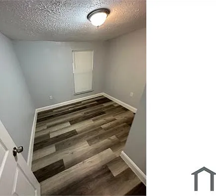 326 Claude St — Photo 22