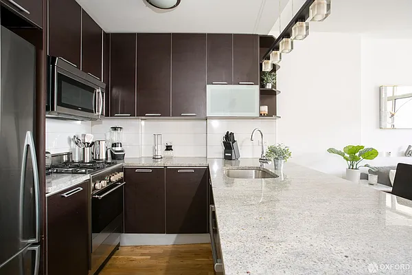 Rented by Oxford Property Group | media 22