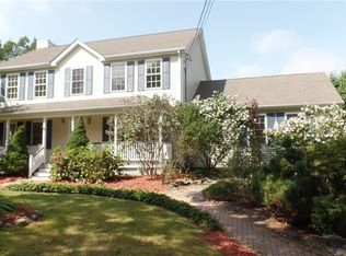 40 Blue Ridge Dr, Charlestown, RI 02813