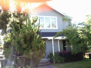 8520 17th Ave NE, Seattle, WA 98115