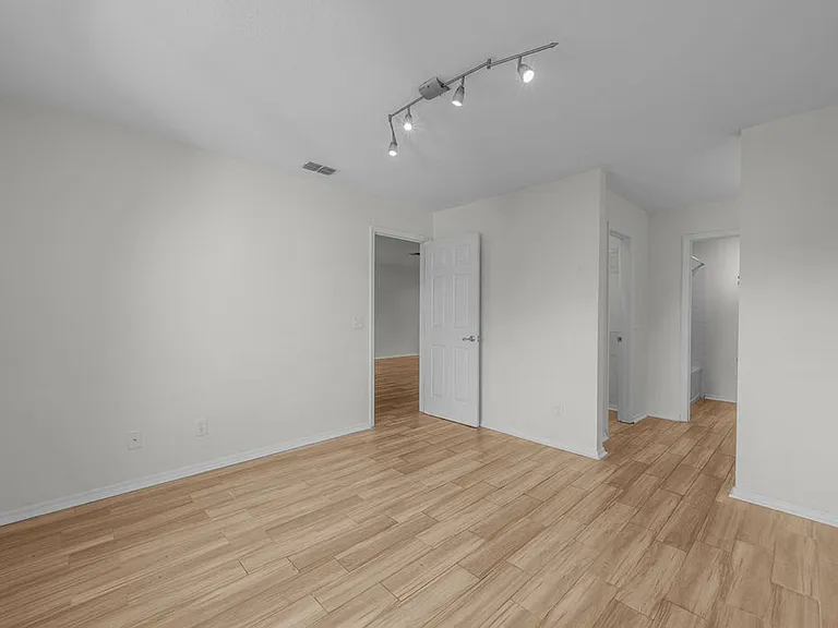 19 Arbor Club Dr #211 — Photo 16